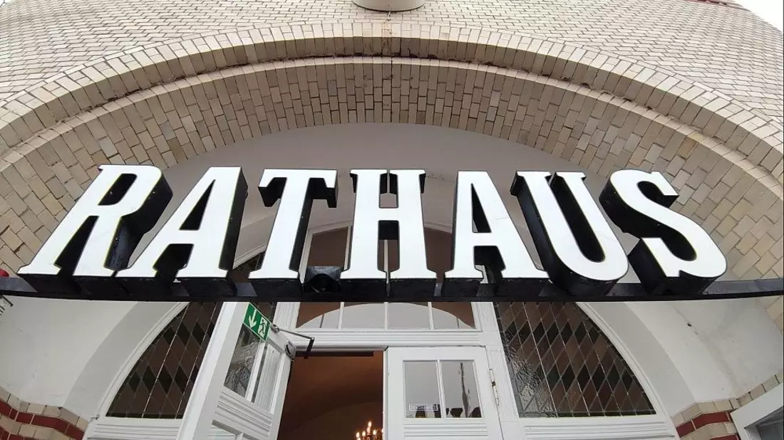 Rathaus (Archiv) - Bild: via dts Nachrichtenagentur
