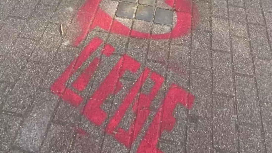 POL-MA: Heideberg: Auslobung einer Belohnung durch die Staatsanwaltschaft Heidelberg im Zusammenhang mit Sachbeschädigungen an den sogenannten Stolpersteinen - Bild: presseportal.de