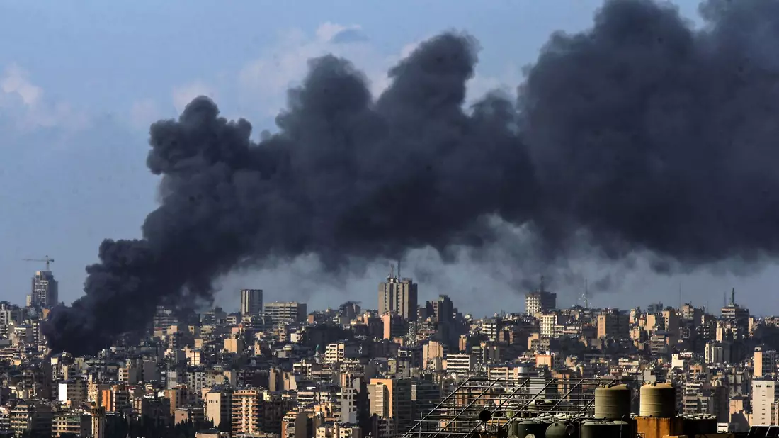 Nach israelischer Lesart gilt die Waffenruhe nicht für den Libanon. Der Iran sieht das anders. - Bild: Marwan Naamani/dpa