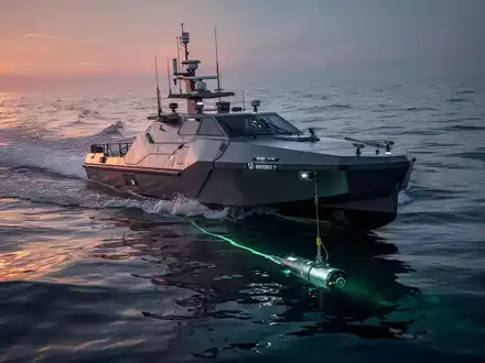 Adventure: Britisches Roboter-Schiff revolutioniert Minenjagd - Foto: über boerse-global.de