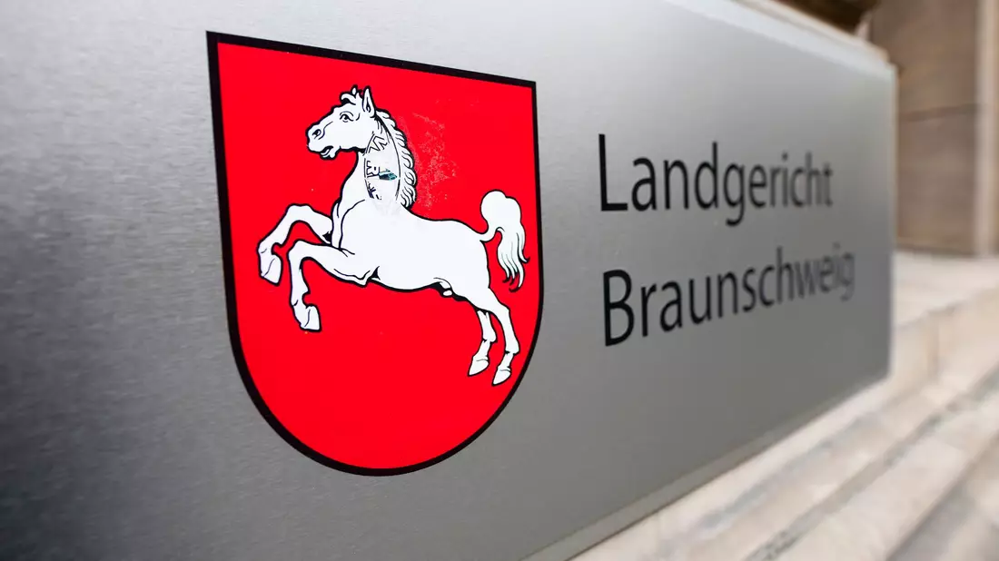 Am Landgericht Braunschweig beginnt ein Prozess um einen versuchten Mord mit Ameisensäure. (Symbolbild)  - Bild: Michael Matthey/dpa-Pool/dpa