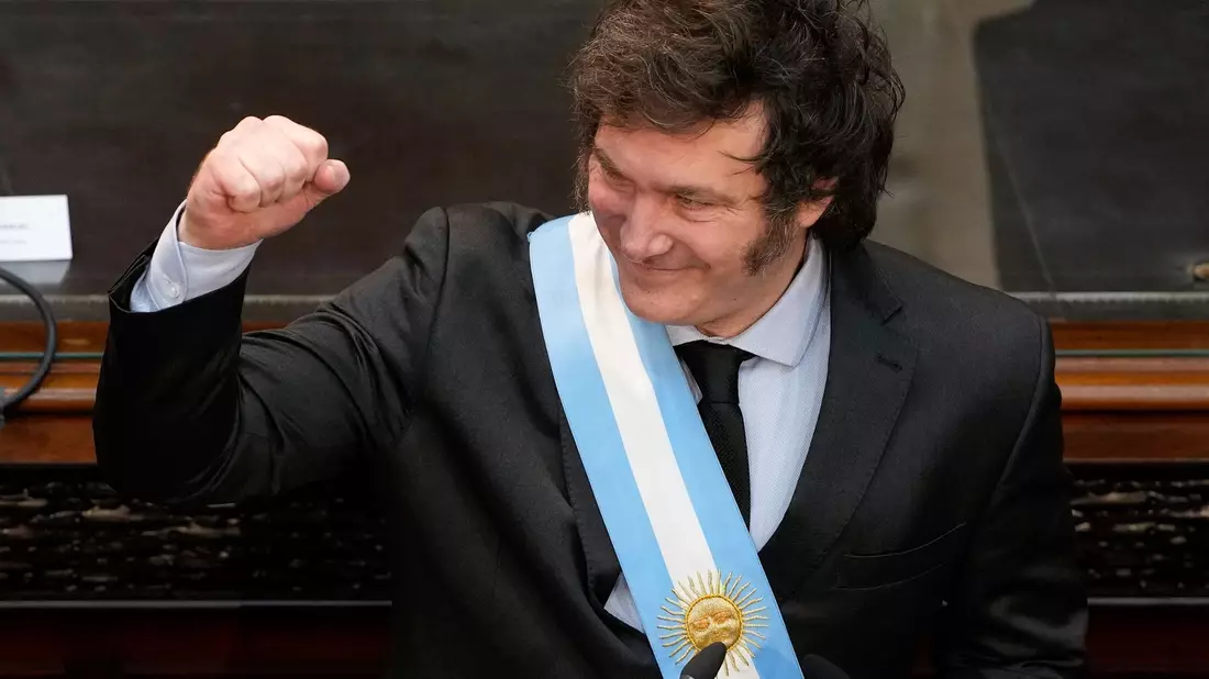 Präsident Javier Milei feiert das Gesetz als «historische Reform». (Archivbild) - Bild: Natacha Pisarenko/AP