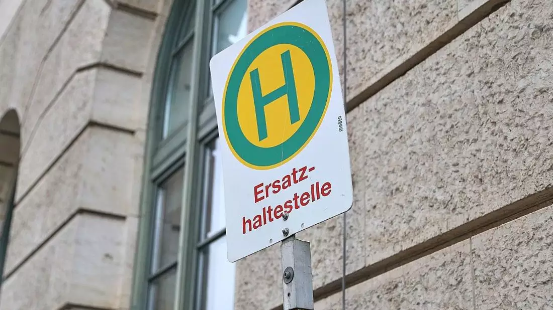Ersatzhaltestelle (Archiv) - Bild: via dts Nachrichtenagentur