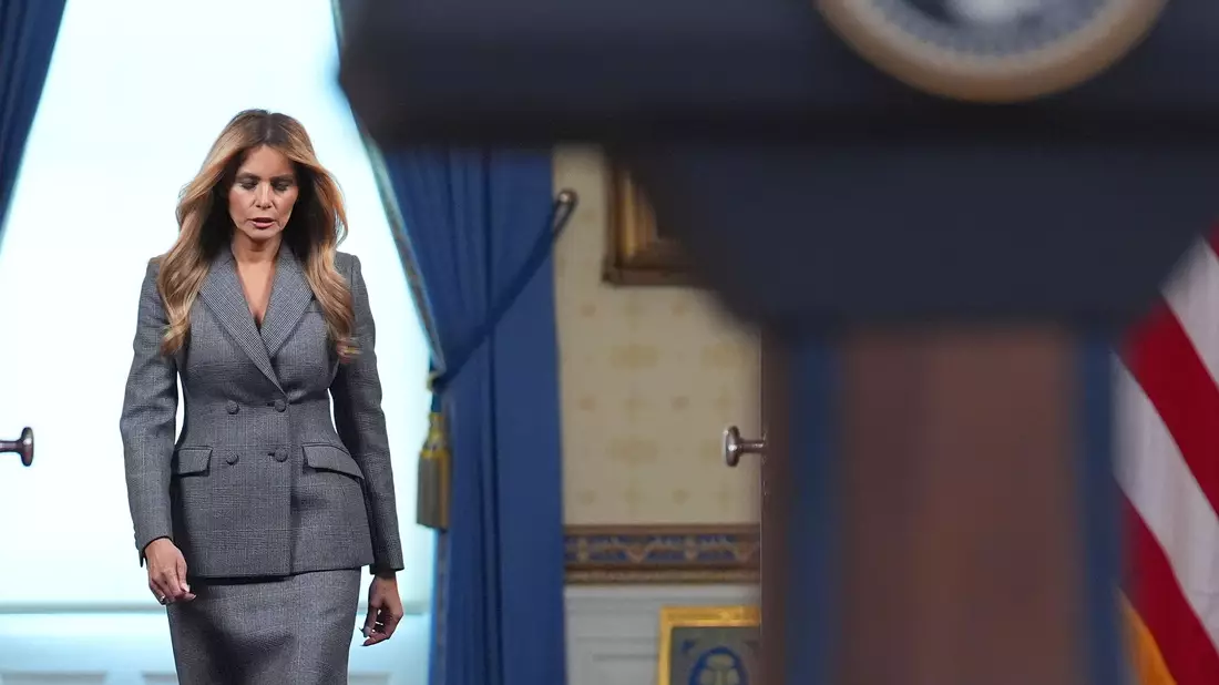 Die First Lady gibt äußerst selten Statements ab. - Bild: Jacquelyn Martin/AP/dpa