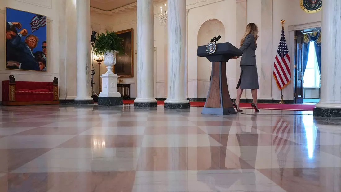 Sechs Minuten sprach die First Lady. - Bild: Jacquelyn Martin/AP/dpa