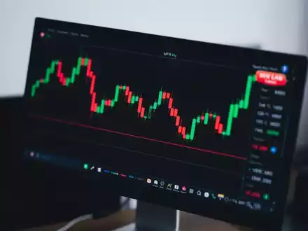 Automobil-Logistik im Umbruch: Digitaler Zwilling gegen globale Krisen - Foto: über boerse-global.de