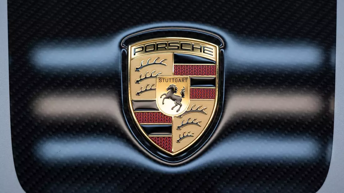 Absatz von Porsche geht zurück. (Archivbild) - Bild: Marijan Murat/dpa
