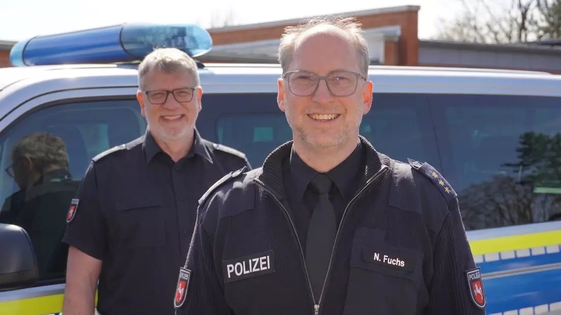 POL-GÖ: (100/2026) Polizeiinspektion Göttingen: Polizeidirektor Niklas Fuchs wird neuer Leiter Einsatz - Thomas Reuter nach 42 Dienstjahren in den Ruhestand verabschiedet - Bild: presseportal.de