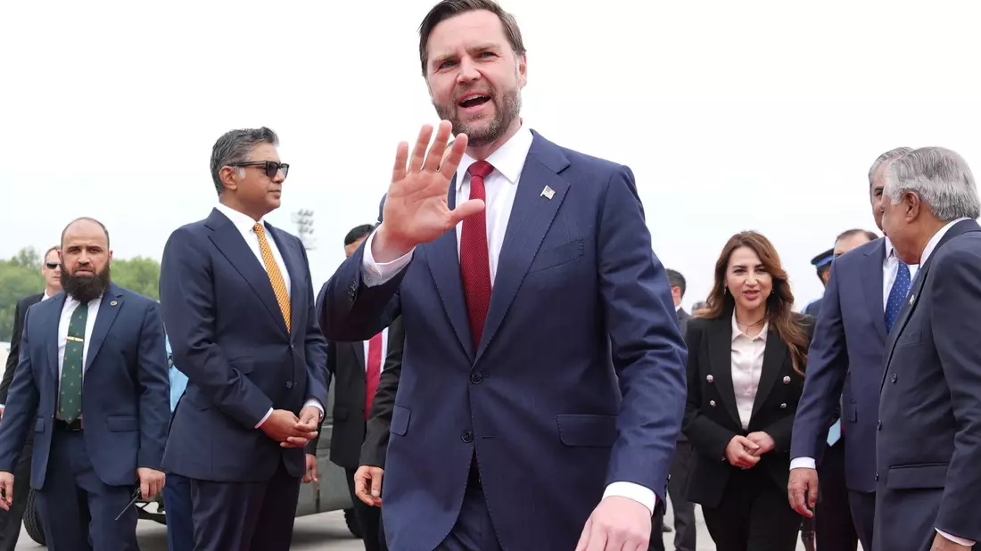 Für die USA ist Vizepräsident JD Vance angereist. - Bild: Jacquelyn Martin/AP POOL/AP/dpa