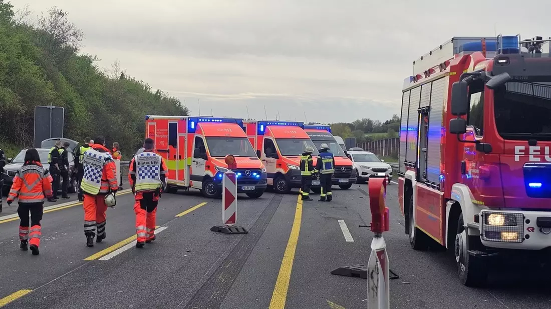 FW Königswinter: Verkehrsunfall im Baustellenbereich auf Autobahn A 3 - Bild: presseportal.de