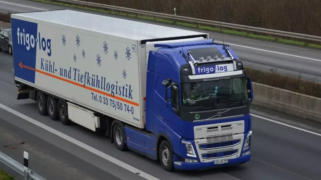 Devran Sönmez hat die Frigo-Log GmbH, einen seit vier Jahrzehnten erfolgreich etablierten Anbieter für Kühl- und Tiefkühllogistik mit Sitz in Königs Wusterhausen vollständig übernommen - Bild: presseportal.de