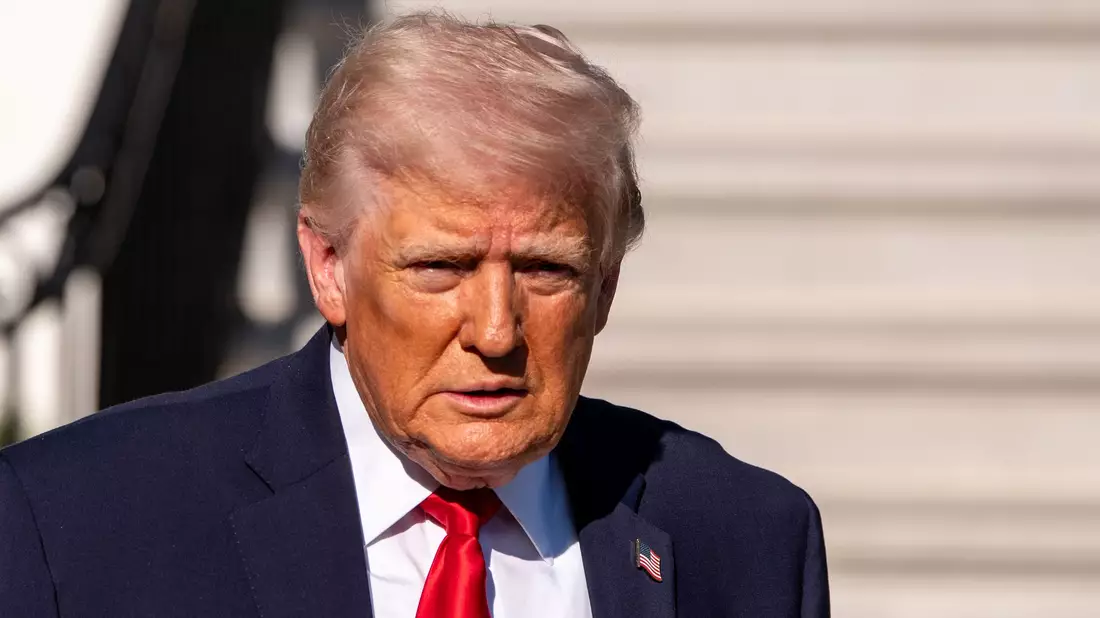 Nach den ergebnislosen Verhandlungen mit dem Iran kündigt Trump eine neue Eskalation an. - Bild: Alex Brandon/AP/dpa