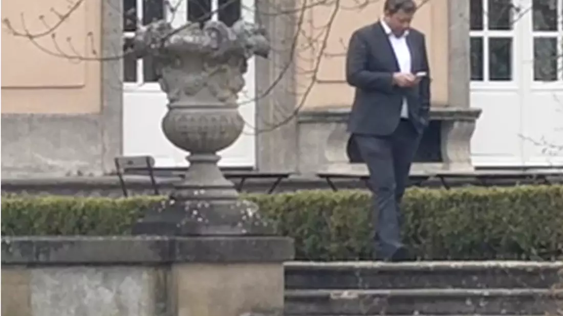 Finanzminister Klingbeil in der Villa Borsig, dem Gästehaus des Auswärtigen Amts am Tegeler See. - Bild: Sven Käuler/dpa