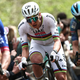 Tadej Pogacar bei Paris-Roubaix.  - Foto: Anne-Christine Poujoulat/AFP/dpa