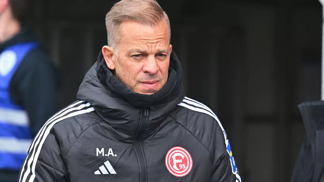 Markus Anfang ist nicht mehr Trainer von Fortuna Düsseldorf (Archivbild).  - Bild: Swen Pförtner/dpa