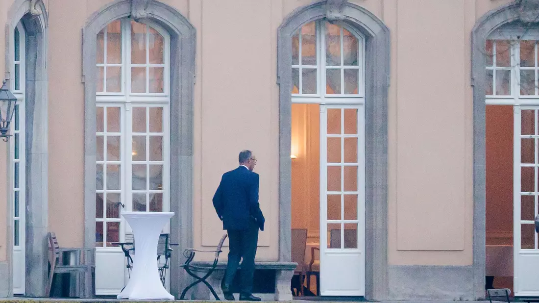 Zwei Tage lang berieten führende Koalitionäre am Rande Berlins.  - Bild: Carsten Koall/dpa