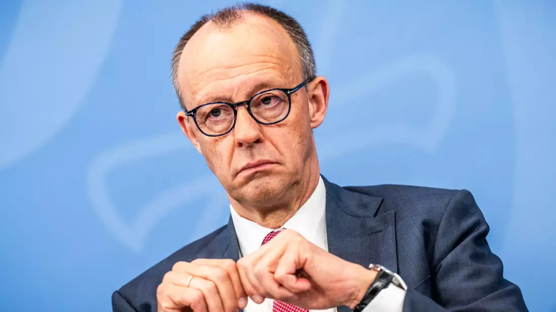 Der öffentliche Streit in der Koalition ist vorbei - für Kanzler Merz ist das Thema damit erledigt.  - Bild: Michael Kappeler/dpa