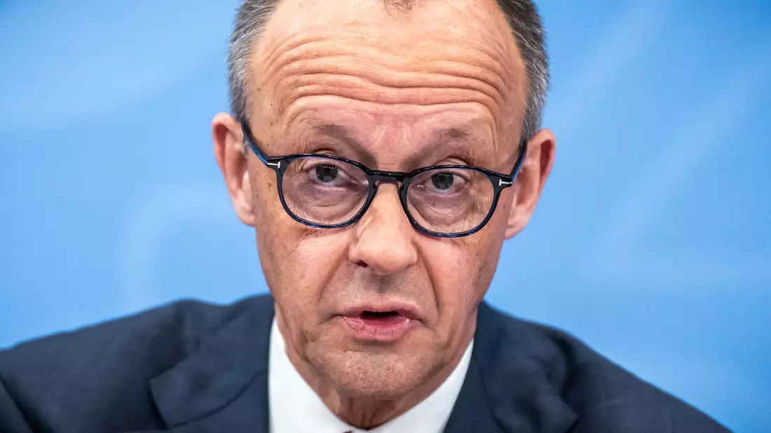 Bundeskanzler Friedrich Merz (CDU) kündigt eine große Gesundheitsreform an.  - Bild: Michael Kappeler/dpa