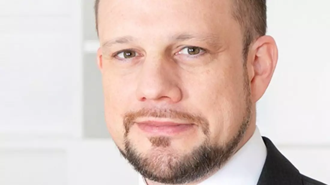 DAX-CFOs bleiben im Schnitt zwei Jahre kürzer im Amt als DAX-CEOs - Bild: presseportal.de