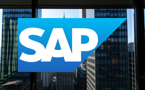 SAP's Contradictory Signals: A Stock Defies Downgrades as Sector Hits Bottom - Foto: über boerse-global.de