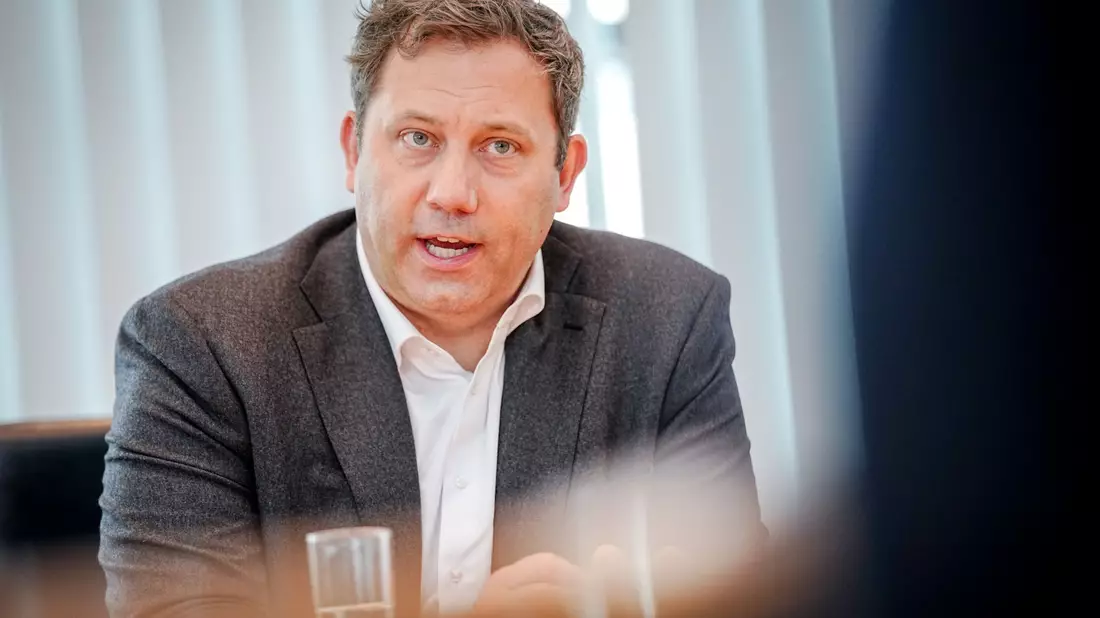 SPD-Chef Lars Klingbeil erwartet weitere Folgen durch den «Scherbenhaufen» im Iran.  - Bild: Kay Nietfeld/dpa