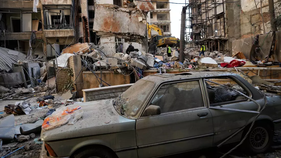Israelische Luftangriffe hatten auch das Zentrum von Beirut zum Ziel. (Archivbild) - Bild: Hussein Malla/AP/dpa