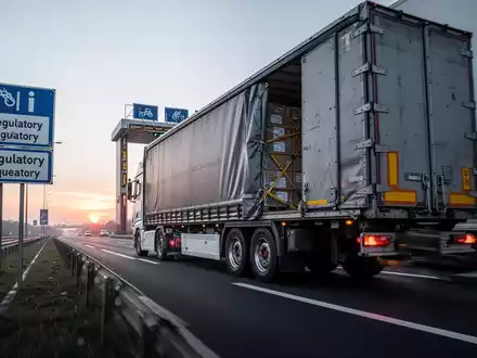 CMR-Versicherung: Logistikbranche in der Haftungsfalle - Foto: über boerse-global.de