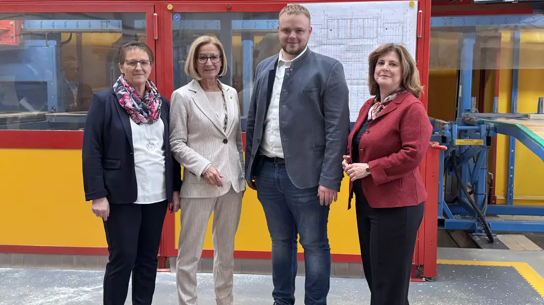 Besuch bei Eschelmüller - Bild: NLK Khittl über pressetext.de