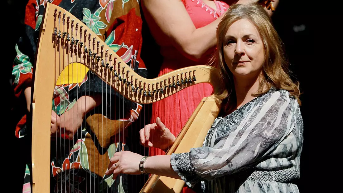 Moya Brennan gilt als Pionierin des keltischen Fusion-Sounds. (Archivbild) - Bild: Julien Behal/PA Wire/dpa