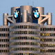 Auch BMW hat ein Absatzminus hinnehmen müssen, schnitt aber etwas besser ab als die deutsche Konkurrenz. (Archivbild)  - Foto: Peter Kneffel/dpa