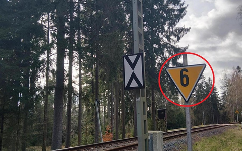 BPOLI KLT: Diebstahl eines Signalschildes beeinträchtigt Bahnverkehr - Bundespolizei sucht Zeugen - Foto: presseportal.de