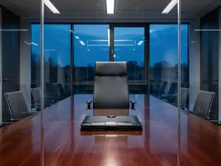 Arbeitsrecht 2026: Transparenz-Pflicht trifft auf Beweislast-Hürden - Foto: über boerse-global.de