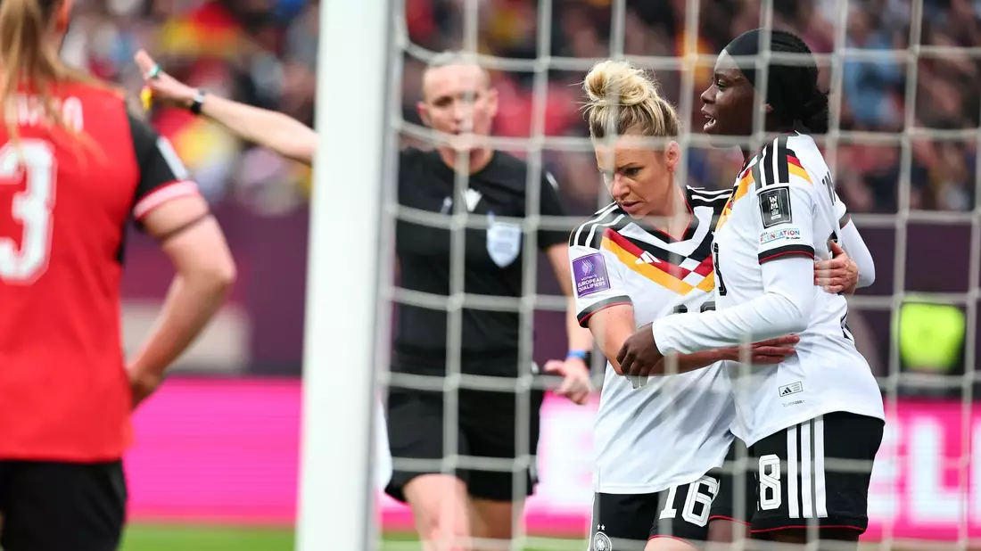 Traf zum 1:0: Nicole Anyomi. - Bild: Daniel Karmann/dpa