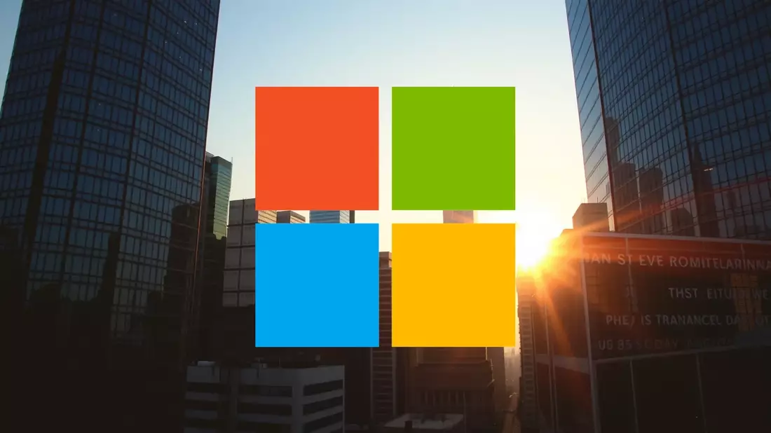 Microsoft se enfrenta a un trimestre decisivo entre vulnerabilidades y presión en hardware Illustration mit AI erstellt übermittelt durch boerse-global.de