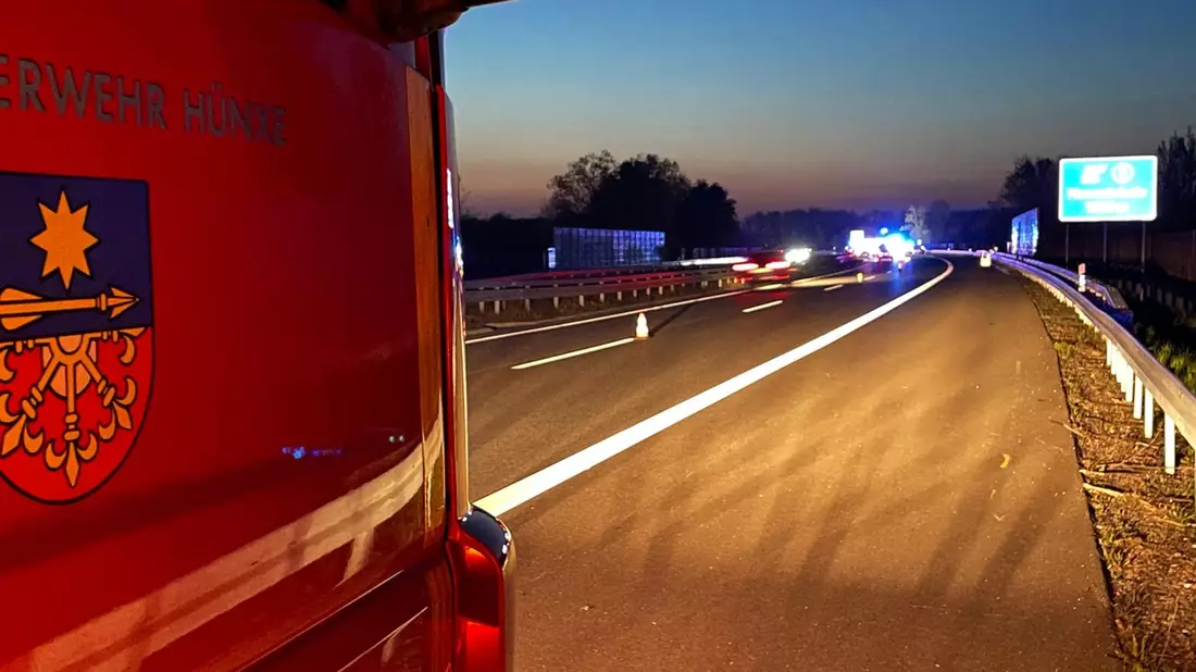 FW Hünxe: Unterstützung für den Rettungsdienst auf der BAB 3 - Bild: presseportal.de