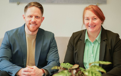Streit oder Rückzug: Jonathan Makkonen und Janine Förster von Das Relationship verraten, warum Paare immer in denselben Mustern feststecken - Foto: presseportal.de