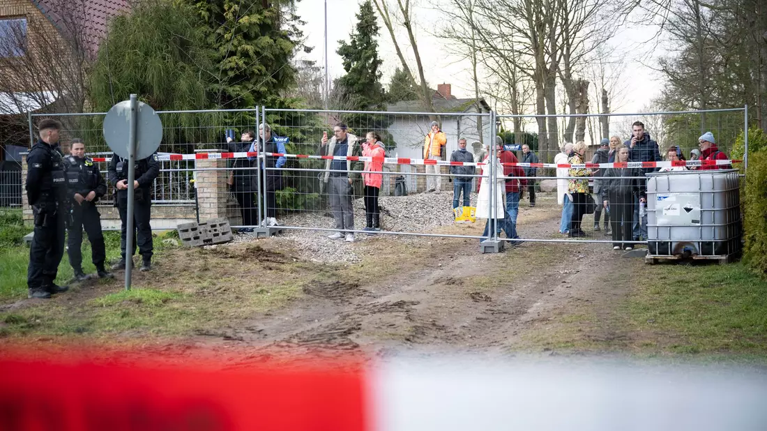 Zuletzt waren Menschen in einen Sperrbereich eingedrungen. - Bild: Philip Dulian/dpa
