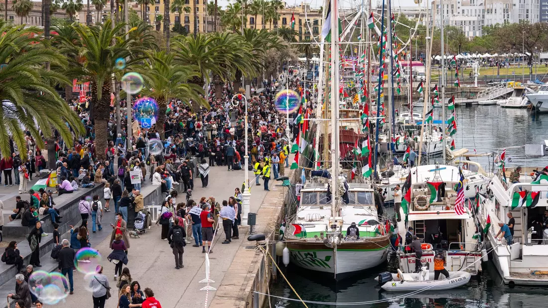39 Boote der GSF-Flotte liefen in Barcelona aus. (Archivbild) - Bild: Joan Mateu Parra/AP/dpa