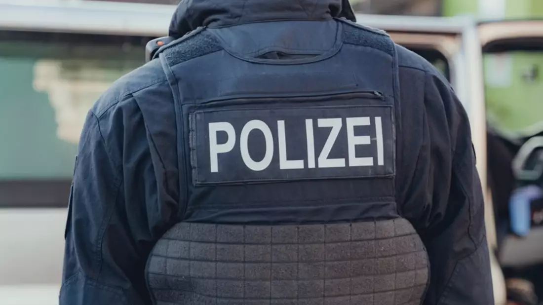 BPOLD FRA: Illegale Prostitution - Bundespolizei und Staatsanwaltschaft Düsseldorf gehen gegen sexuelle Dienstleistungen in Tagesterminwohnungen vor - Sieben Durchsuchungen und zwei Festnahmen - Bild: presseportal.de