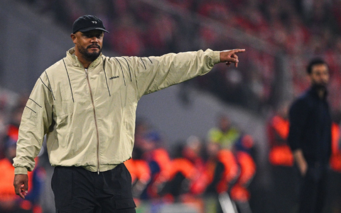Die Bayern müssen im Halbfinal-Hinspiel auf Trainer Kompany verzichten. - Foto: Tom Weller/dpa Die Bayern müssen im Halbfinal-Hinspiel auf Trainer Kompany verzichten. - Foto: Tom Weller/dpa