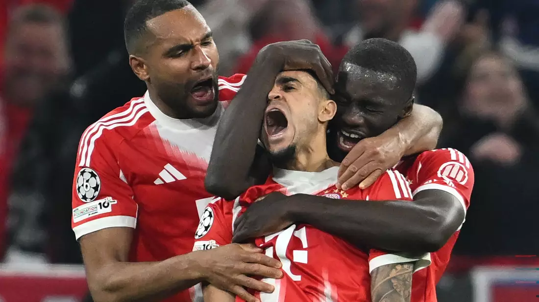 Luis Diaz (M) erlöst die Bayern gegen Real. - Bild: Sven Hoppe/dpa