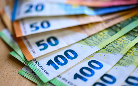 Die Bundesregierung hat mit der steuerfreien Entlastungsprämie von 1.000 Euro Erwartungen geweckt - aber können die erfüllt werden? (Symbolbild)  - Foto: Hendrik Schmidt/dpa