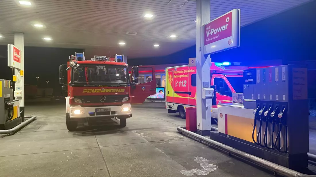 FW Hünxe: Feuerwehr unterstützt bei einem medizinischen Notfall - Bild: presseportal.de