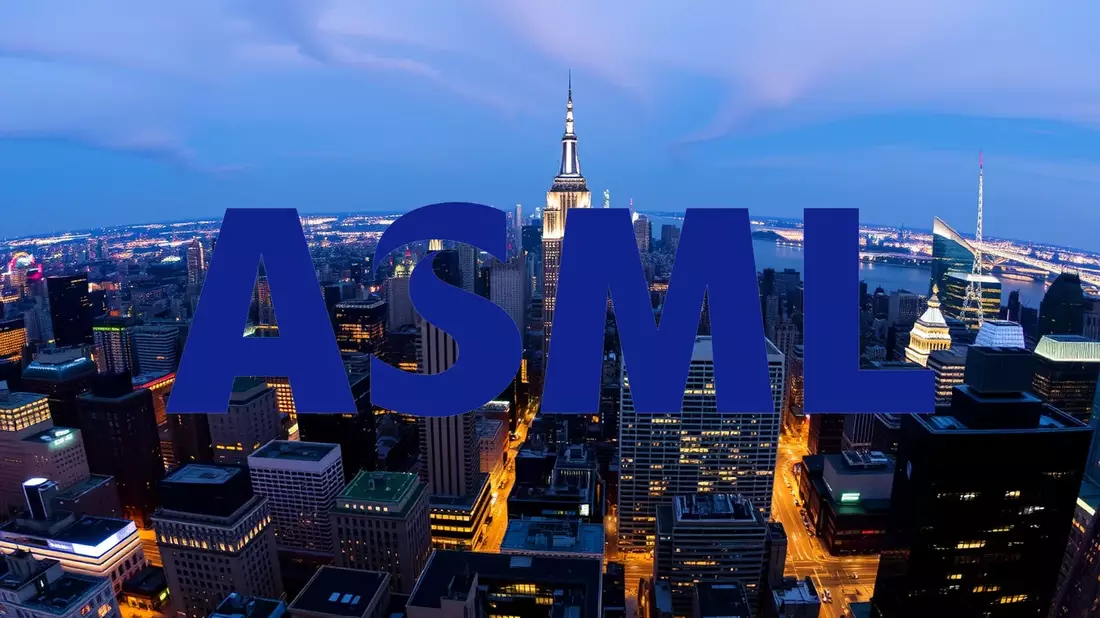ASML's Valuation Gap Narrows to Decade Low Despite Raised Outlook - Bild: über boerse-global.de