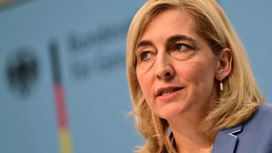 Der Entwurf von Ministerin Warken soll am 29. April ins Bundeskabinett. (Archivbild) - Bild: Sebastian Gollnow/dpa