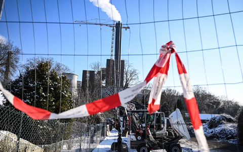 Der Brandanschlag auf die Stromversorgung in Berlin mitten im Winter hat gezeigt, welche Auswirkungen Angriffe auf die Infrastruktur haben können. (Symbolbild) - Foto: Britta Pedersen/dpa