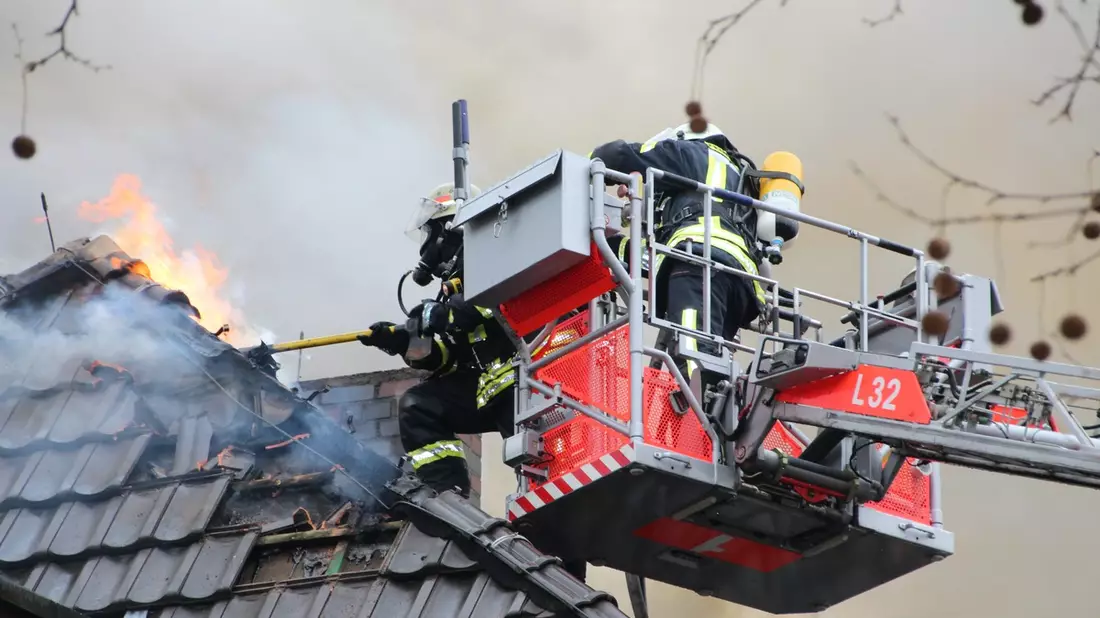 FW-BN: Balkonbrand in Bonn-Pützchen - Bild: presseportal.de