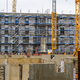 Es werden wieder mehr neue Wohnungen genehmigt. - Foto: Patrick Pleul/dpa