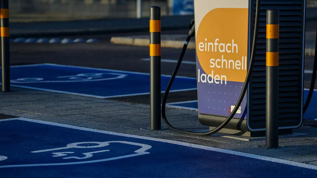 Die neue Förderung für Elektroautos soll ab Jahresanfang gelten. - Bild: Jan Woitas/dpa
