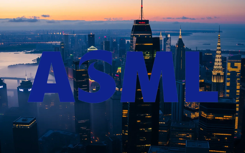 ASML's Valuation Paradox: Record AI Orders Clash with Shrinking Premium - Foto: über boerse-global.de